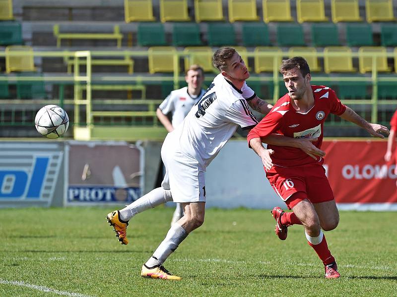 V utkání Moravskoslezské fotbalové ligy 1.HFK Olomouc - MFK Vyškov zvítězili hosté 0:3.  