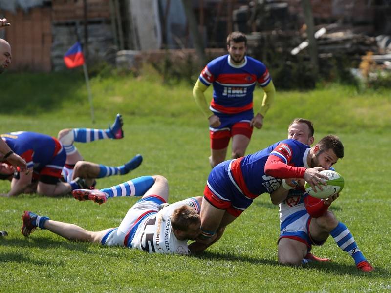 V utkání 8. kola finálové skupiny extraligy ragby porazil Jimi Vyškov Mountfield Říčany 24:21.