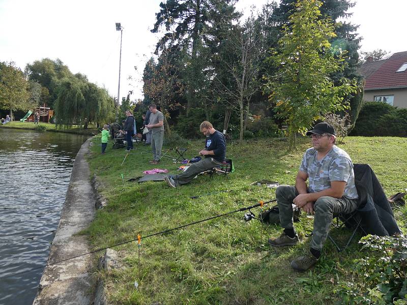 V sobotu 3. října pořádal Spolek Vítovický rybník veřejné rybářské závody pro děti i dospělé.