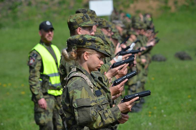 Ve Vyškově absolvuje výcvik skoro čtyři sta nováčků.