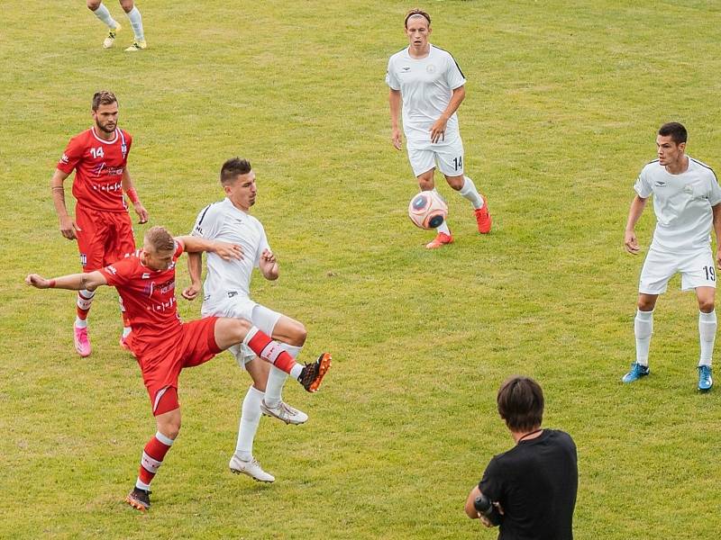 V prvním domácím utkání druhé ligy remizovali fotbalisté Vyškova s Líšní 1:1. Na zápas do Drnovic přišly skoro dvě tisícovky diváků.