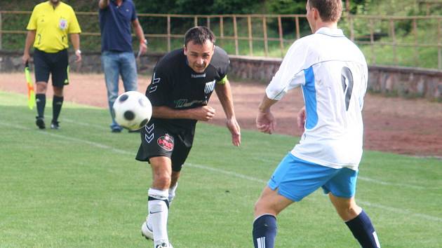 V úvodním kole nového ročníku I.A třídy fotbalisté Slavkova u Brna prohráli doma v okresním derby s Bučovicemi 1:2.