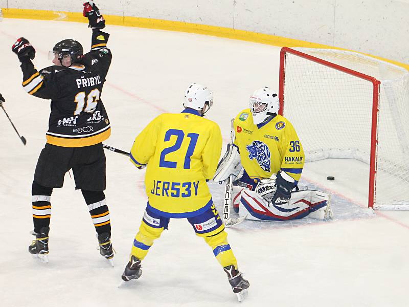 V utkání krajské hokejové ligy na zimním stadionu ve Vyškově porazil domácí Sokol Březina Lvi Břeclav 7:5.