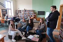 Vyškovská knihovna připravila soubor přednášek, kurzů a her, který přiblížil problematiku mediální gramotnosti.