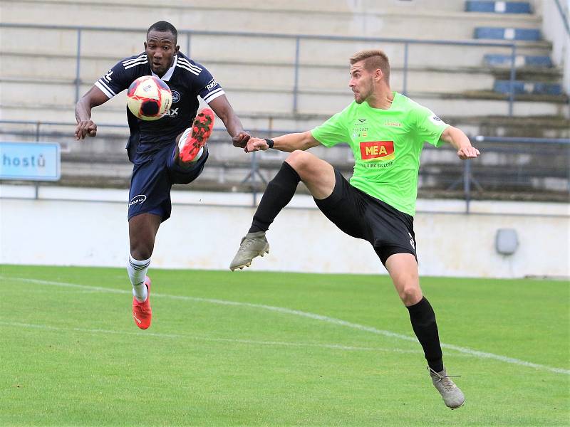 Snímky jsou z loňského pohárového zápasu Vyškov (zelené dresy) - Zlín v Drnovicích, který hosté vyhráli 2:1 po prodloužení.