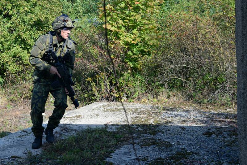 Dvoudenního výcviku se zúčastnili oštěpaři Barbora Špotáková, Jakub Vadlejch a Vítězslav Veselý, nebo například kajakář Josef Dostál.