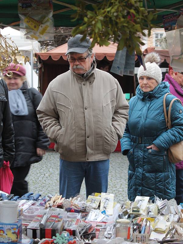 Vánoční trhy na Masarykově náměstí těší v těchto dnech nejen Vyškovany.