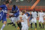 V jihomoravském derby 2. kola Moravskoslezské ligy zvítězili fotbalisté Líšně (modré dresy) ve Vyškově 2:0.