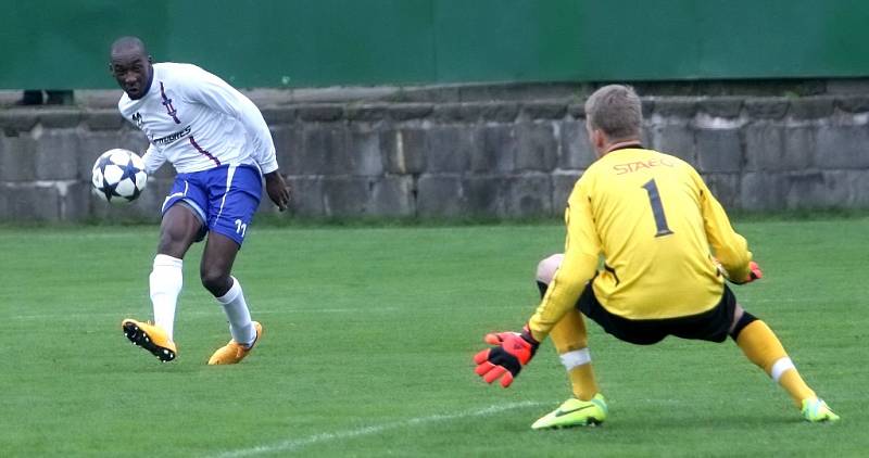 Až v sobotu fotbalisté MFK Vyškov asi plně pochopili, jak bylo hráčům Prostějova, kterým nedávno na svém trávníku za pětatřicet minut nastříleli pět gólů. Stejný příděl dostali za první poločas od Líšně.