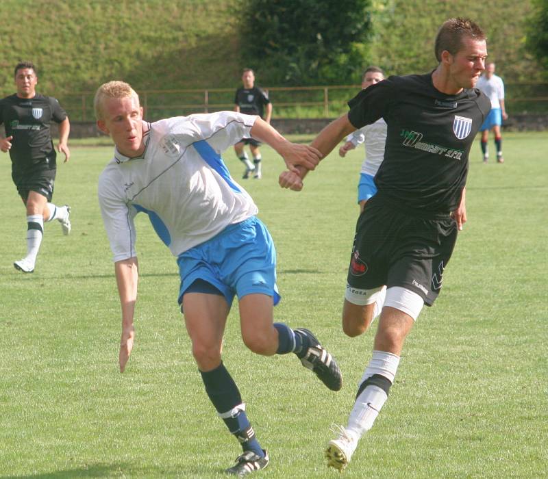 V úvodním kole nového ročníku I.A třídy fotbalisté Slavkova u Brna prohráli doma v okresním derby s Bučovicemi 1:2.