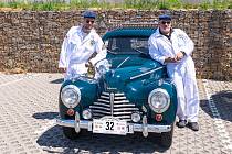 Závod absolvují nádherná historická auta vyrobená do roku 1939.
