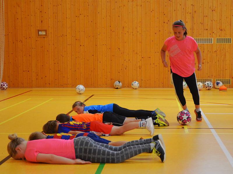 Zajímavý program nabídl letní kemp OFS Vyškov nejmladším fotbalistům v Komořanech.