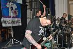 Drnovická kapela Punkevní jesvyně chtěla hrát punk rock v podstatě od začátku. Jde totiž podle nich o příležitost, jak říct lidem pravdu.