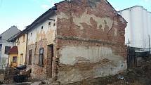 V Ivanovicích na Hané plánu demolici starého domu. Místo něj bude pozemek pro zájemce.