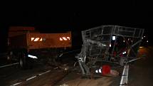 Nehoda kamionu na dálnici D1 u Rousínova na Vyškovsku.
