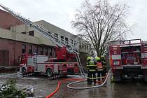 Zásah v hasiči v bývalém kulturním středisku ve Vyškově v Dědické ulici.
