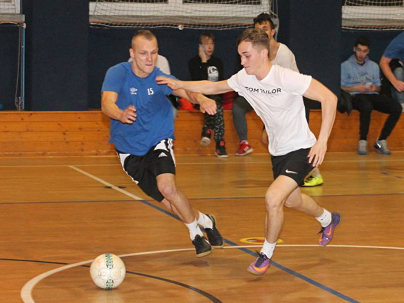 Futsalový Zilmní Orel Cup ve Vyškově poprvé vyhráli Young Boys.