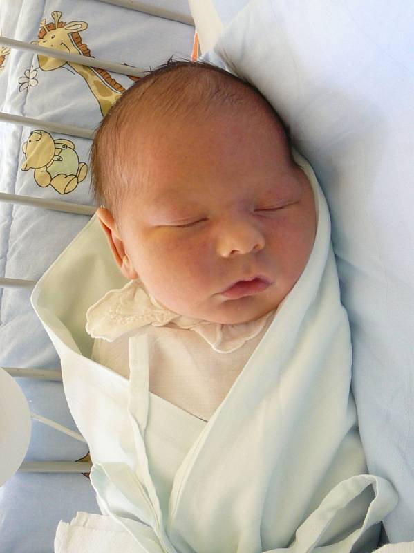 Patrik Kocourek, 51 cm, 3420 g, 6. července 2015, Bučovice, Nemocnice Vyškov