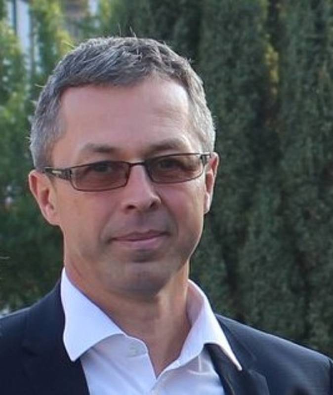 Petr Obruča, 52 let, vedoucí bankovní pobočky, KDU-ČSL