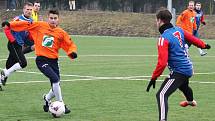 V přípravném utkání prohráli fotbalisté Tatranu Rousínov na umělém trávníku ve Vyškově s divizním FK Blansko 2:6.