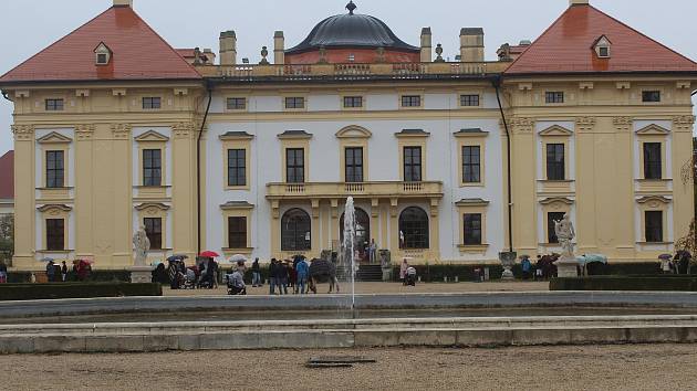 Hubertova jízda na slavkovském zámku.