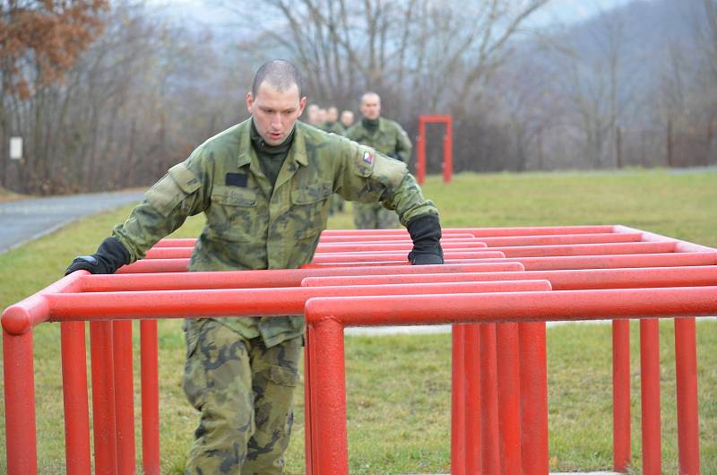 Součástí jsou i dovednosti v překonávání nejrůznějších překážek.