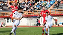 Ve 3. kole jarní částí Moravskoslezské ligy porazili fotbalisté MFK Vyškov (bílé dresy) doma FK Hodonín 2:1.