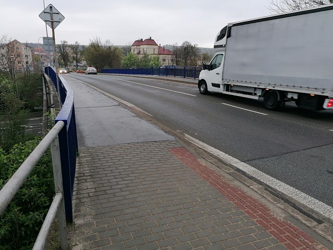 Ředitelství silnic a dálnic plánuje ve Slavkově rekonstrukci mostu přes frekventovanou silnici I/50.