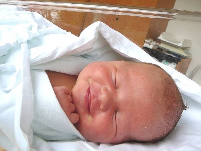 David Adamec, 53 cm, 4370 g, 8. května 2014, Vyškov, Nemocnice Vyškov