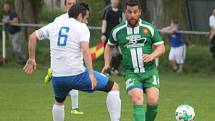 V dohrávaném 17. kole krajského přeboru porazili fotbalisté FK Bosonohy (bílé dresy) Tatran Rousínov 3:1.