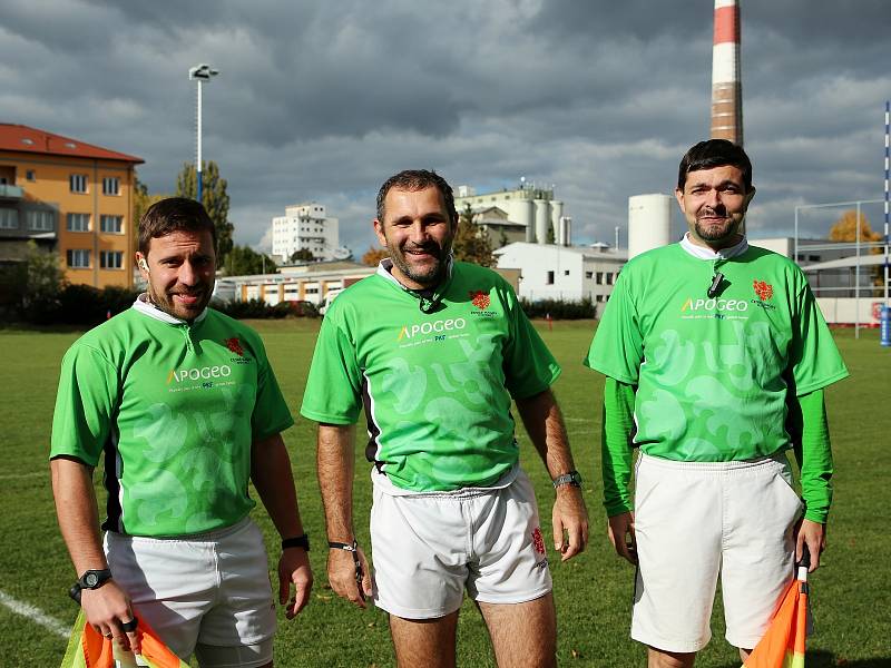 V posledním utkání letošní extraligy na domácím hřišti ragbisté Vyškova (modré dresy) porazili Tatru Smíchov 29:10.