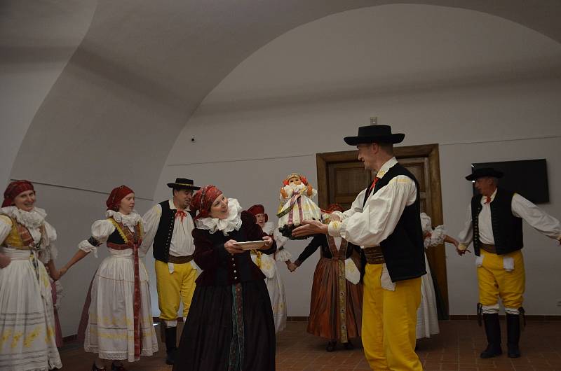 V programu vystoupily Dětský folklorní soubor Klebetníček a Hanácký folklorní soubor Trnka.