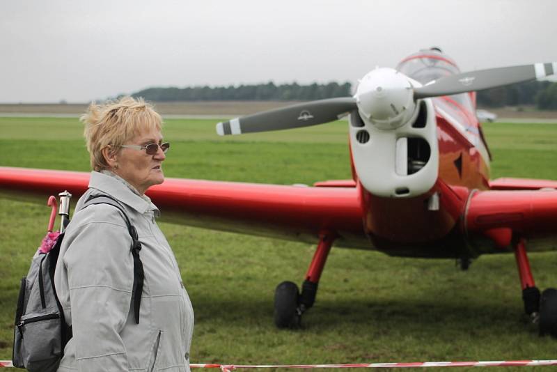 Vyškovský aeroklub pořádal den otevřených dveří. Zájemci mohli vidět město a okolí jinak než z úrovně země.