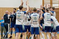 První polovinu I. ligy uzavřeli volejbalisté Sokola Bučovice domácím hladkým vítězstvím nad Blue Volley Ostrava 3:0 a postoupili na první místo tabulky.