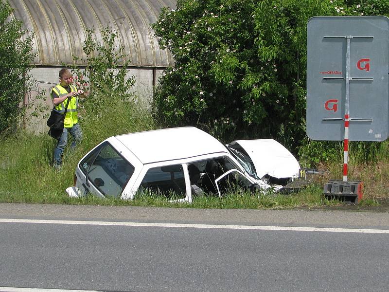 Nehoda na silnici I/47 poblíž vyškovského dinoparku.