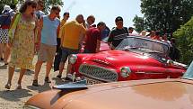 Slavkovský zámek znovu hostil nejen veterány. Oldtimer festival navštívily tisíce lidí.