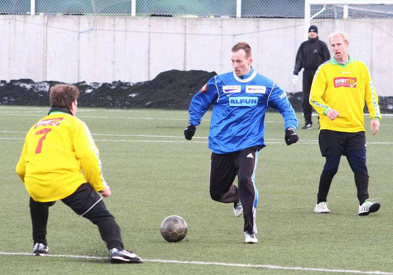 V dohrávce hlavní skupiny zimního turnaje v Líšni remizoval MFK Vyškov s Olympií Ráječko 0:0.