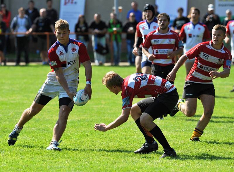 V náhradním utkání za nesehrané čtvrtfinále ME U20 s Kyprem rozdrtili mladí čestí ragbisté tým Barbariens 103:5. Hrálo se v Brně-Bystrci.