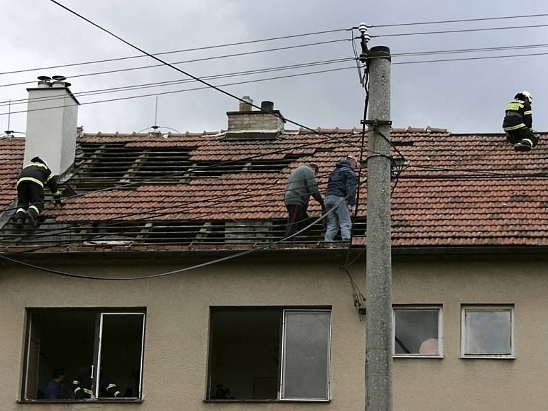 Škody v bučovické místní části Vícemilice