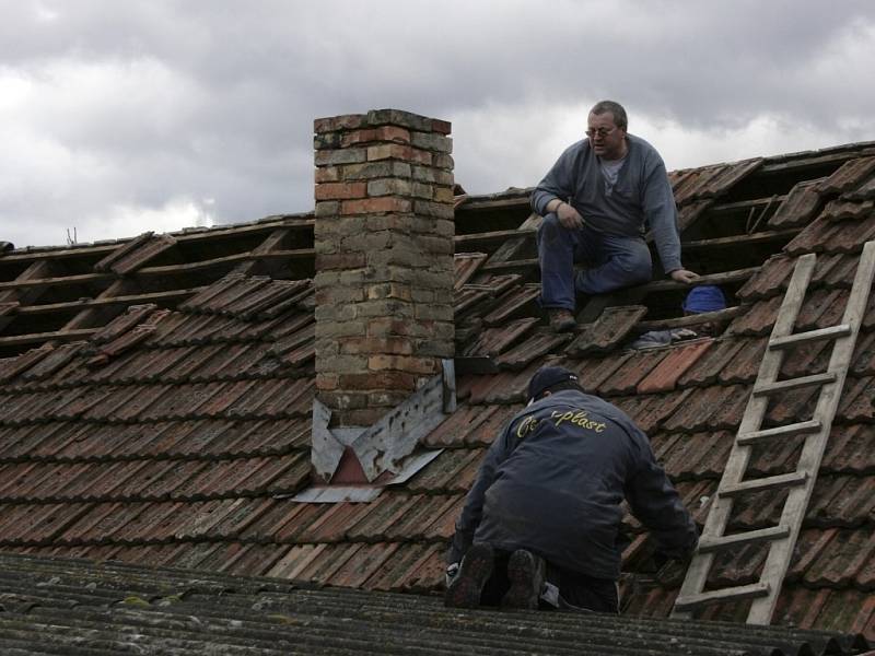 Škody v bučovické místní části Vícemilice