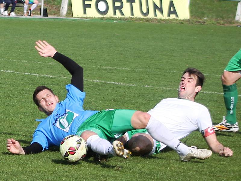 V krajském přeboru fotbalistů prohrál Tatran Rousínov doma s Tatranem Bohunice 0:4.