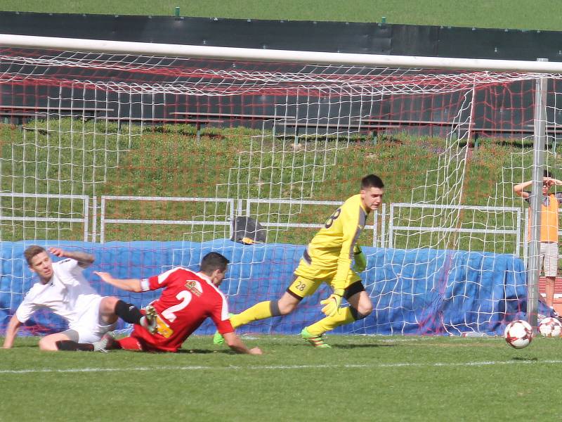 V utkání Moravskoslezské fotbalové ligy prohrál MFK Vyškov doma s FC Velké Meziříčí 0:3.