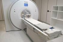 Nové pracoviště magnetické rezonance dokončila a ve čtvrtek slavnostně otevřela vyškovská nemocnice.