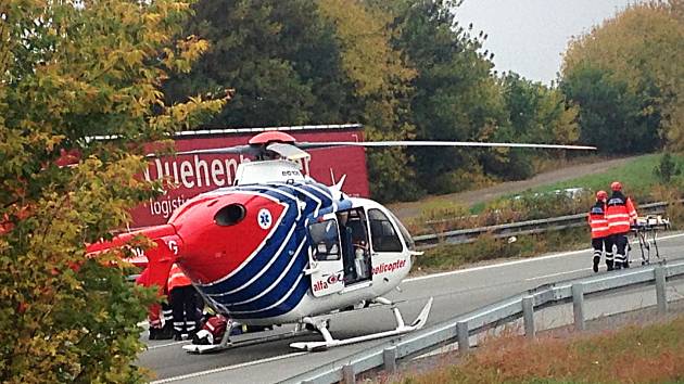 U nehody na D1 u Rousínova přistával i vrtulník. 