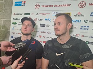Brankáři Třince Ondřej Kacetl (vlevo) a Marek Mazanec před play off.
