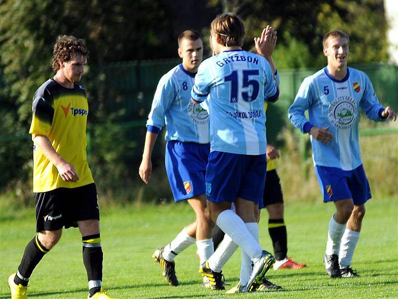 Tým Oldřichovic se nadále trápí a na své body v I. B třídě čeká. O víkendu prohrály Oldřichovice na hřišti Dobré 1:3.