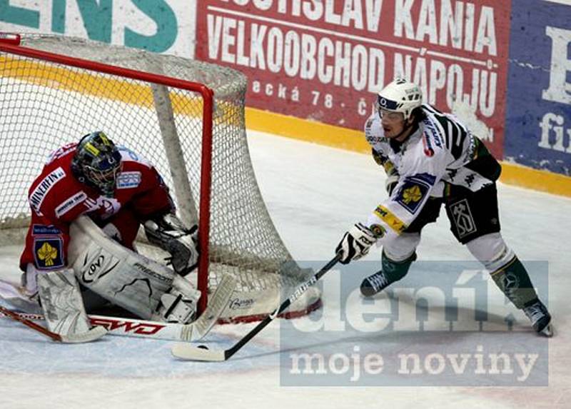 O2 Extraliga – 49. kolo: Třinec - Karlovy Vary 2:4