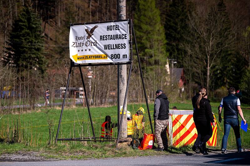 Smrtelná nehoda cyklisty s automobilem, Ostravice, Frýdecko-Místecko, 9. května 2021.