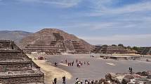 archeologické naleziště Teotihuacan a pyramida měsíce