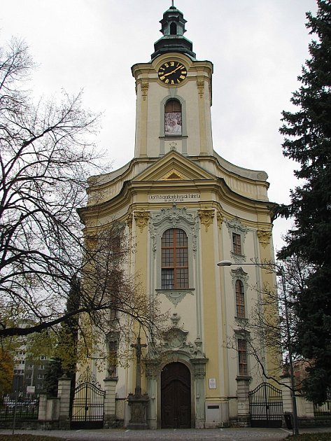 Na snímku barokní kostel sv. Jana a Pavla v Místku. Příští rok v dubnu uplyne 250 let od položení jeho základního kamene. 
